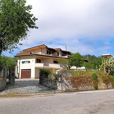 Oda ve Kahvaltı Korello 3*