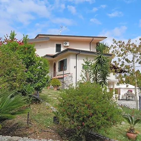 Oda ve Kahvaltı Korello 3*