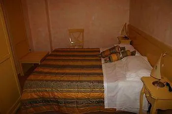 Oda ve Kahvaltı Korello Gasponi
