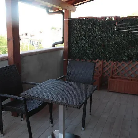 Korello Oda ve Kahvaltı 3*